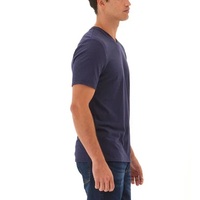 Kaos Pria Katun 100% Musim Panas Model Regular Fit Warna Solid Sablon Logo Custom dari Pabrik Bangladesh, Kaos Putih V-Neck Basic