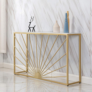 Table console minimaliste blanche avec un cadre en X géométrique doré moderne, disponible à prix de gros. - Product Image 3