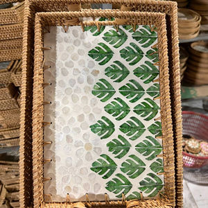 ถาดเสิร์ฟสี่เหลี่ยมทรงโมเดิร์นหรูหรา ทำจากหวายสานด้วยมือ สำหรับห้องครัว ห้องนั่งเล่น ห้องนอน ตกแต่งบ้าน ใส่เครื่องประดับและผลไม้ - Product Image 1