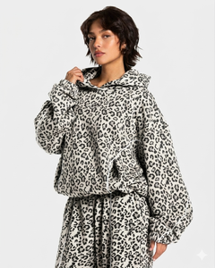 Custom <b>White</b> & Black Leopard Print Women <b>Tracksuit</b> Set Oversized Breathable Pullover Contrast Lining Hoodie & Jogger For Women's - Product Image 3