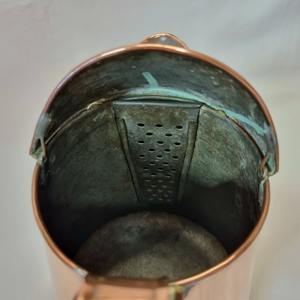 Jarra de agua de cobre puro, perfecta para el apoyo de la salud natural y para el almacenamiento diario en la cocina o para uso en el hogar o comedor, procedente de la India. - Product Image 2