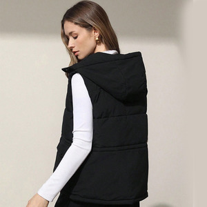 Gilet matelassé léger pour femme à col montant sans manches – Manteau d'hiver chaud et rembourré - Product Image 2