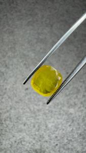 4.22 Ct GIA Certified Natural Faceted Yellow Sapphire <b>Cushion</b> Cut 8.80x9.50mm Loose Gemstone Bangkok for Ring Pendant Jewelry - Product Image 3