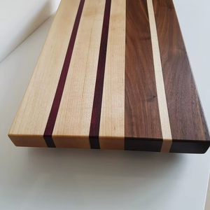 Planche à découper en noyer de luxe - Product Image 1