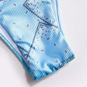 Ensemble bikini bleu imprimé pour femme, froncé avec cordon de serrage à l'avant, deux pièces, bretelles réglables, maillot de bain, tenue de plage, fournisseur OEM - Product Image 6