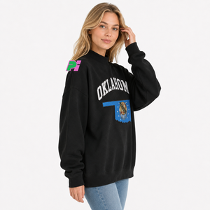เสื้อสเวตเชิ้ตคอเต่าแบบมีลายปักตัวอักษรและแผนที่ OKLAHOMA เสื้อสเวตเชิ้ตคอเต่าแบบสั่งทำพิเศษ เสื้อสเวตเชิ้ตคอเต่าทรงโอเวอร์ไซส์ - Product Image 3