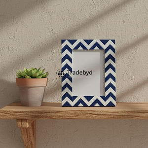 Marco de Fotos Vintage Creativo con Incrustaciones de Hueso Hecho a Mano de Primera Calidad por Tradebyd - Product Image 2