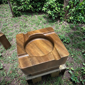 Cenicero de madera de acacia hecho a mano con tapa |   Bandeja de Madera Moderna para Fumar con Forma Personalizada, Decoración Multiusos para Patio, Regalo Único para Esposo - Product Image 3