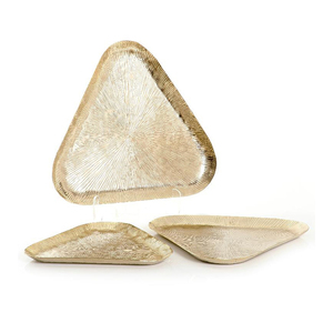 Plateau de service triangulaire gravé en argent, décoratif, en métal, pour la cuisine, la table à manger, la maison et la décoration - Product Image 3