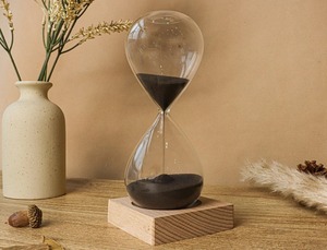 Sablier en verre transparent, minuteur décoratif en acrylique pour bureau, ornement de compte à rebours pour la maison, le bureau, cadeau, vente en gros depuis l'Inde - Product Image 2