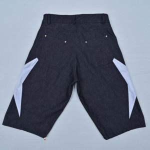 Shorts Bermuda Noirs pour Hommes, Taille Mi-Haute, Fermeture Boutonnée, Tendance, Décontracté, en Denim 100% Coton Tissé, Écologique, Respirant, Idéal pour la Gym et la Course à Pied, Séchage Rapide - Product Image 2