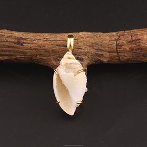 จี้เปลือกหอยแร่ดรูซี่ธรรมชาติพร้อมเครื่องประดับชายหาดที่ทำด้วยทองคำทำให้มีเสน่ห์สำหรับสร้อยคอ DIY - Product Image 2