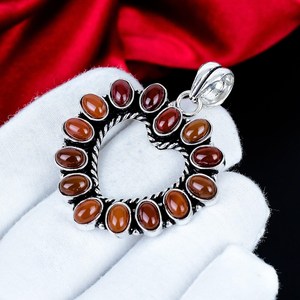 Pendentif cœur en cornaline naturelle, collier avec pendentif en pierre précieuse, bijoux faits à la main, cadeau pour elle, cadeau de bijoux en forme de cœur pour maman - Product Image 1