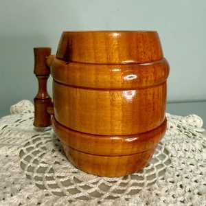 Taza de bebida estilo barril de diseño único, muy vendida, copa de vino decorativa, artículos de bar hechos a mano para entretenimiento y cenas en el hogar. - Product Image 3