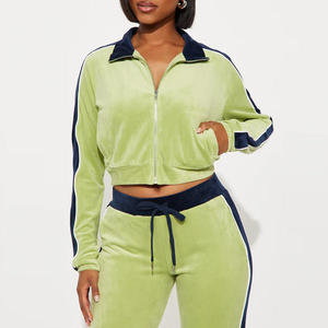 Ensemble d'entraînement 2 pièces personnalisé pour femme : veste à capuche zippée et leggings de yoga, séchage rapide, respirant, écologique - Product Image 2