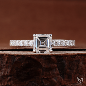Anillo de Compromiso y Boda con Diamante Cultivado en Laboratorio de Corte Asscher de 1 Quilate, Banda Pavé Catedral, Oro Blanco de 10K, Certificado IGI - Product Image 1