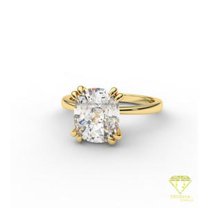 Bague de fiançailles solitaire en moissanite taille coussin en or jaune, classique à quatre griffes, pour femme - Product Image 4