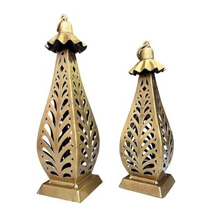 Quemador de Incienso de Latón Hecho a Mano con Diseño de Caligrafía Árabe, Base de Madera de Sándalo, Uso Religioso, Torre de Incienso Decorativa para Todas las Estaciones - Product Image 5
