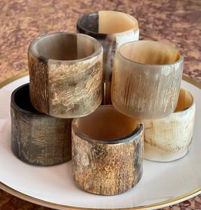 Anillo para Servilletas de Cuerno de Búfalo de Alta Calidad, Ecológico, Color Natural, Decoración de Mesa para Bodas, Restaurantes, Hoteles y Uso Doméstico - Product Image 1