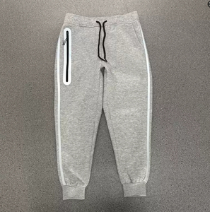 Chándal Deportivo Reflectante de Algodón para Hombre 2026 |   Traje Deportivo para Entrenamiento de Fútbol y Running |   Logotipo Personalizado OEM - Product Image 4