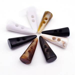 Boutons faits main en corne de buffle naturelle polie, design moderne et écologique, pour la couture de vêtements, décoration de Noël et du Nouvel An - Product Image 3