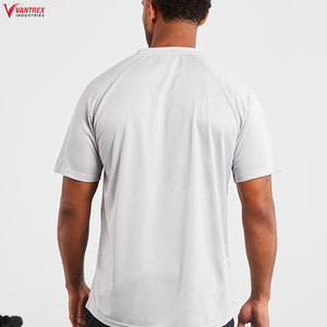 เสื้อยืดออกกำลังกายพรีเมียมสำหรับผู้ชาย แขนสั้น แห้งเร็ว เหมาะสำหรับเล่นกีฬา ซับเหงื่อ ระบายอากาศได้ดี ผลิตจากไมโครไฟเบอร์ - Product Image 6