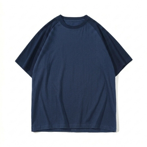 Camiseta al por mayor 100% algodón ecológica unisex, suave, transpirable, con manga raglán y cuello redondo para moda urbana y estilo diario. - Product Image 5