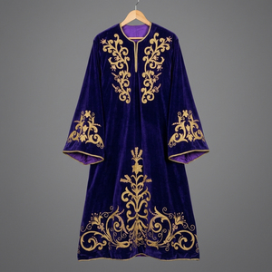 Robe de liturgie religieuse pour homme en satin blanc, broderie dorée, manches longues, couleur personnalisée, logo personnalisé - Product Image 1