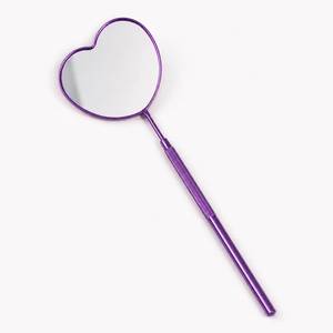 Miroir de poche en forme de cœur violet avec poignée texturée - Product Image 1