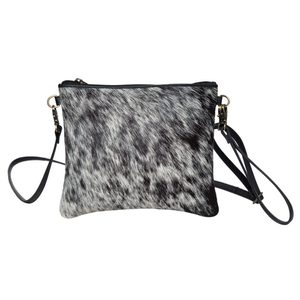 Beautiful Genuine Leather Cowhide Cosmetic Case Travel Essentials Womens Toiletry <b>Handbags</b> Leather Sling bags at Wholesale sets - Product Image 3