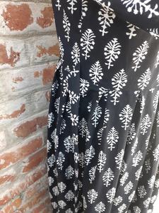 Robe longue en coton indien imprimée à la main, col en V, manches longues, imprimé floral, pour femmes - Product Image 5