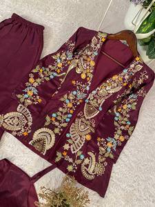 Conjunto Étnico Moderno de Seda Chinon para Mujer - Koti y Palazzo con Bordado de Lentejuelas y Blusa Completamente Cosida - Product Image 5