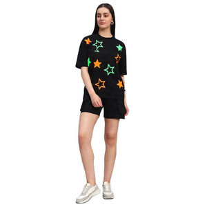 Ensemble deux pièces noir imprimé personnalisé style streetwear pour femme – T-shirt oversize imprimé et short confortable - Product Image 1
