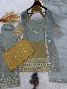 Costume Anarkali traditionnel indien pakistanais pour femmes en rayonne avec dupatta, gris et broderies dorées, longueur midi, coupe classique, décontracté - Product Image 5