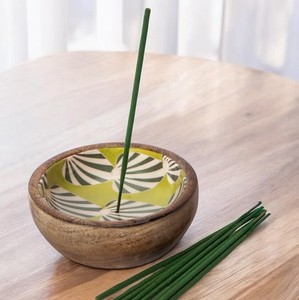 Porta Incienso de Madera Maciza Hecho a Mano, Bandeja Cuadrada Recolectora de Cenizas, Quemador de Incienso de Madera Minimalista para Decoración del Hogar, Meditación y Yoga - Product Image 3