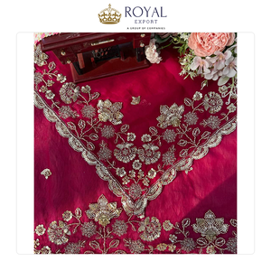 Sari de Seda Fendy con Bordado de Hilo y Lentejuelas, Ropa India de Diseñador para Bodas de la Mejor Calidad, Venta Global - Product Image 4