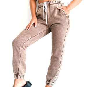 Pantalones Deportivos Holgados de Alta Calidad para Mujer, 100% Algodón Orgánico, Estilo Urbano, Personalizados con Lavado Ácido - Product Image 1
