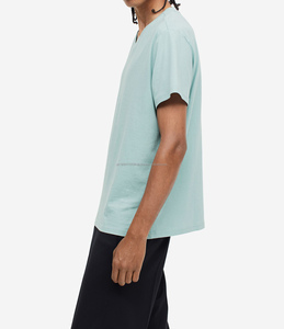 T-shirt personnalisé pour hommes T-shirt en coton de haute qualité 100% de qualité supérieure T-shirt respirant à col en V avec logo personnalisé pour hommes - Product Image 2