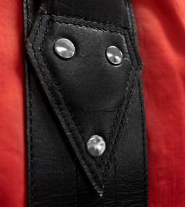 Sac de Frappe Lourd Premium pour Entraînement de Boxe et Kickboxing, Noir et Rouge, en PU Durable, Rembourré en Coton, avec Fermeture Éclair, pour Adultes, Vente en Gros - Product Image 5
