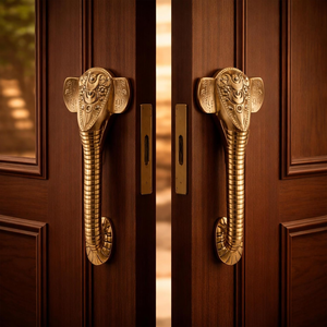 Poignée de porte décorative en métal en forme d'éléphant, longue poignée de porte en métal au design éléphant, quincaillerie de style antique pour portes d'entrée en bois - Product Image 3