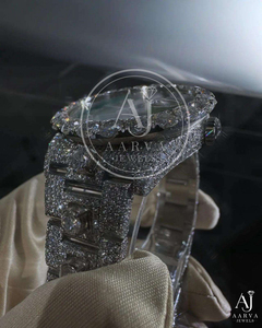 Reloj de Lujo con Cristales de Cuarzo y Moissanita, Acero Inoxidable, Esfera Redonda con Números Romanos, Resistente al Agua 5BAR para Hombre - Product Image 1
