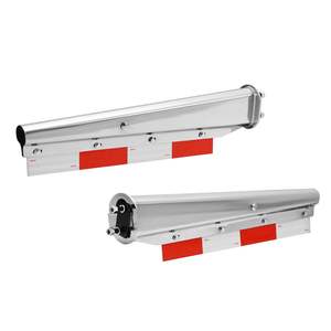 Supports de garde-boue à ressort argentés robustes avec espacement des boulons de 2-1/2 pouces pour semi-remorques, paire de supports de garde-boue chromés, accessoires pour camions - Product Image 1