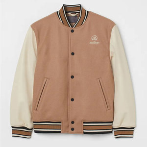Veste varsity pour homme en matériau de haute qualité, conçue pour vous garder au chaud et vous faire ressortir élégamment en automne et en hiver. - Product Image 1