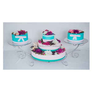 Soporte para pasteles de latón de alta demanda, perfecto para postres y repostería, procedente de la India. - Product Image 1