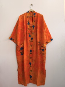 Kimono indio hecho a mano con bordado de seda, elegante vestido de dormir para mujer - Product Image 1