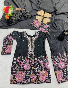 Salwar Kameez Tradicional de Seda Negra para Niñas de NiMa Creations, con Bordado Rosa, Largo hasta la Rodilla, de Secado Rápido, para Bodas, India, Pakistán - Product Image 6