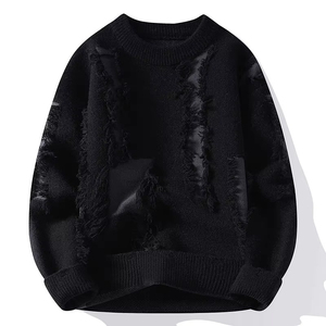 Pull tricoté oversize à col rond pour homme, noir uni, avec découpes, idéal pour l'hiver, anti-boulochage, coupe classique - Product Image 1