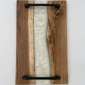 Bandeja Decorativa Hecha a Mano con Incrustaciones de Resina Negra y Dorada, Bandeja de Madera con Borde Natural para Cocina, Mesa de Comedor y Decoración del Hogar - Product Image 1