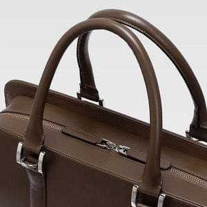 Bolsa de Cuero para Portátil Personalizada de Fábrica, Disponible en Todos los Tamaños, Más Vendida en Línea, Bolsas de Cuero PU para Portátil a un Precio Accesible - Product Image 4