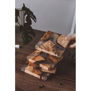 Sous-verres en résine et bois faits à la main pour la salle à manger et les cadeaux, article promotionnel personnalisable haut de gamme - Product Image 4